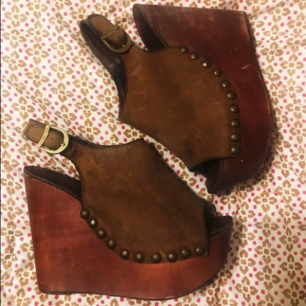 ❌SOLD❌Jeffrey Campbell’s wedge clog 8.5